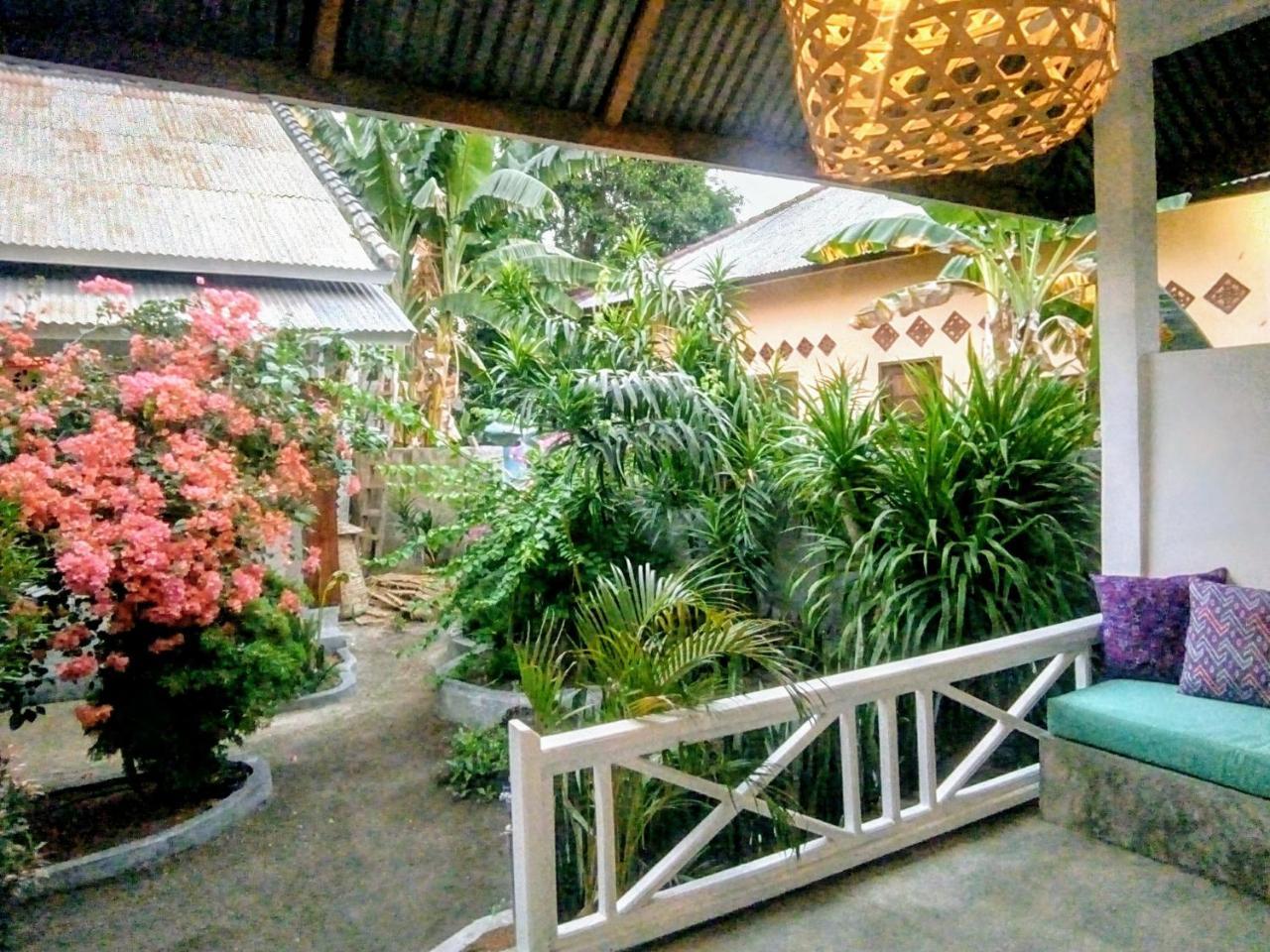 مبيت وإفطار Cafe Des Arts غيلي آير المظهر الخارجي الصورة